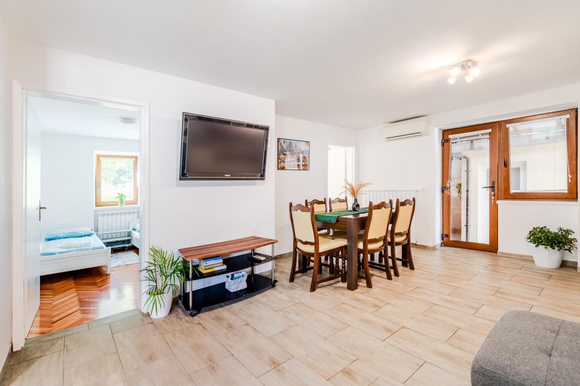 Apartmaji Mausi Бовец Екстер'єр фото